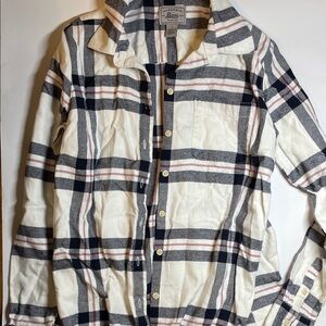 G.H. Bass & Co. Women's Plaid Button Down Shirt - Cream, Black, Red